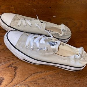 Shoreline converses in light grey